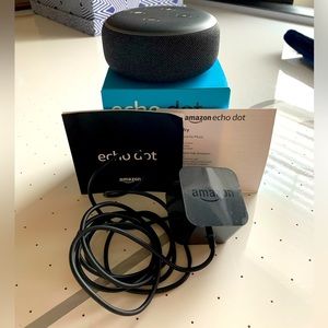 !!Never used!! Echo dot!